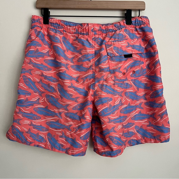 Vineyard Vines Boys Pink blue Fish print swim Trunks M 12-14 - Picture 2 of 5